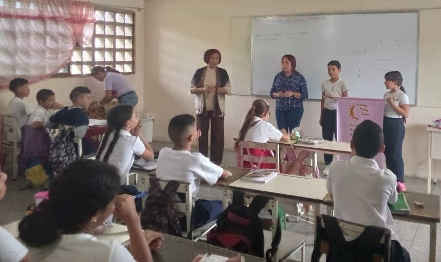 En este momento estás viendo Inamujer realizó conversatorio por el Día Internacional de las niñas y niños víctimas de la agresión