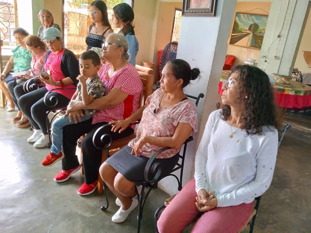 Lee más sobre el artículo En Amazonas se brindó atención de salud a mujeres y conversatorio del ABC de la violencia