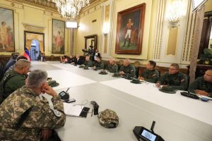 Lee más sobre el artículo Presidente instala en Miraflores Reunión Conjunta del Consejo de Estado y el Consejo de Defensa de la Nación