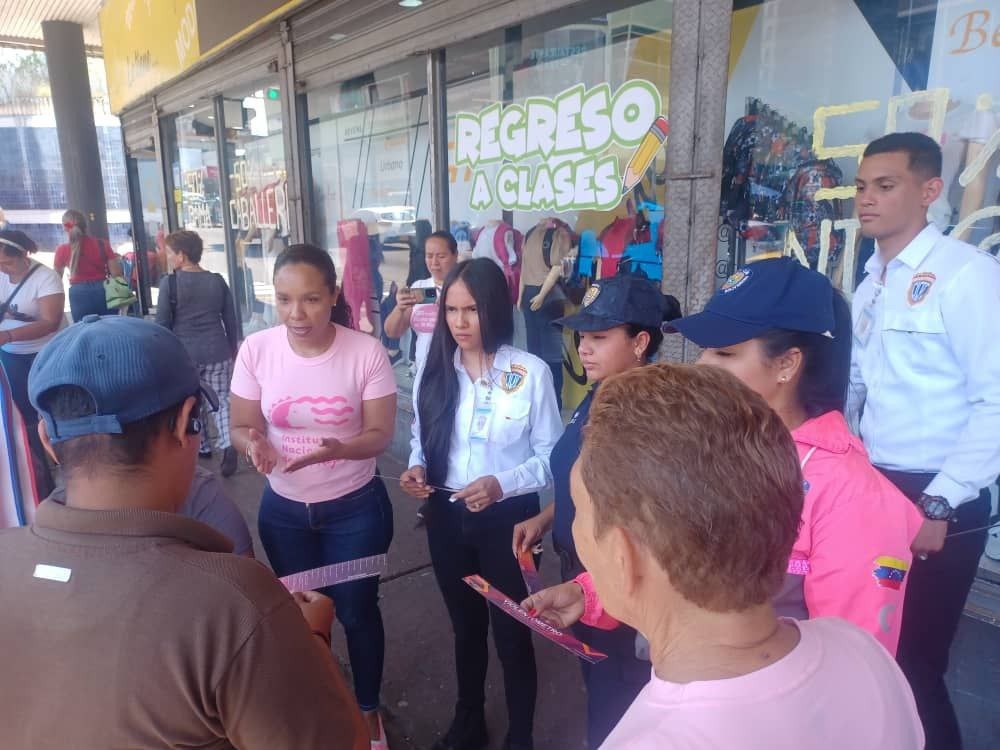 En este momento estás viendo Equipos regionales del Inamujer de la mano con las comunidades